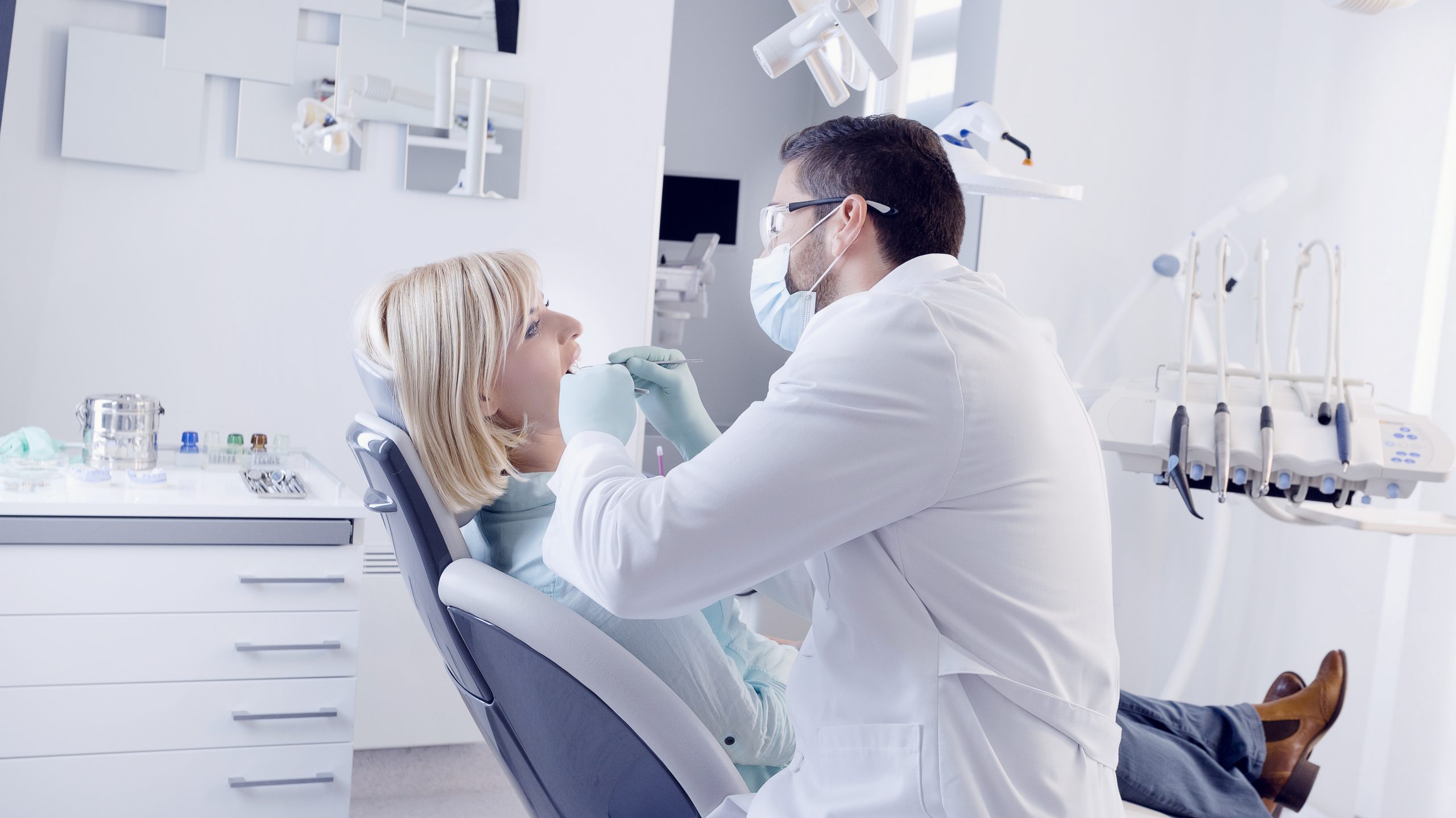 Dentist in Farmingdale, NJ